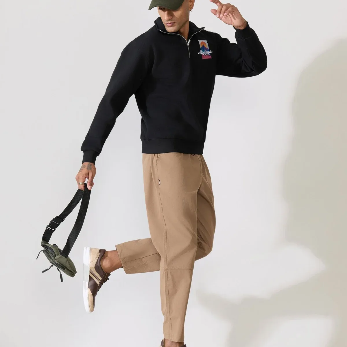 Zelios - Black Adventure Graphic Half-Zip Sweatshirt, photo 2 of 4