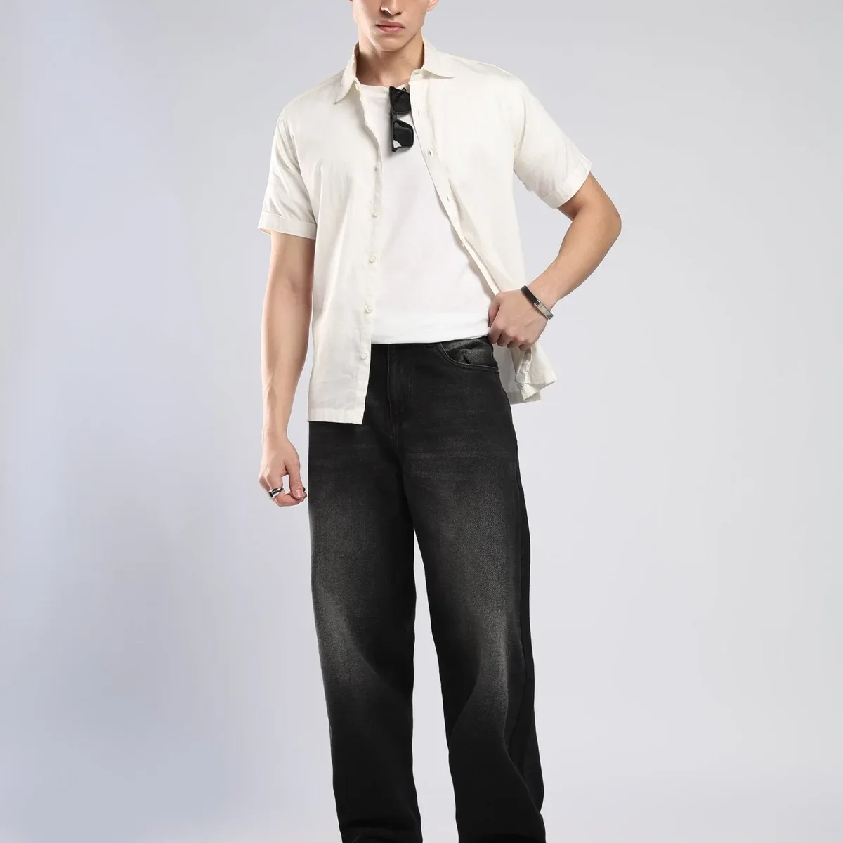 Vanta - Relaxed Fit Jeans - Black Shade, photo 2 of 4