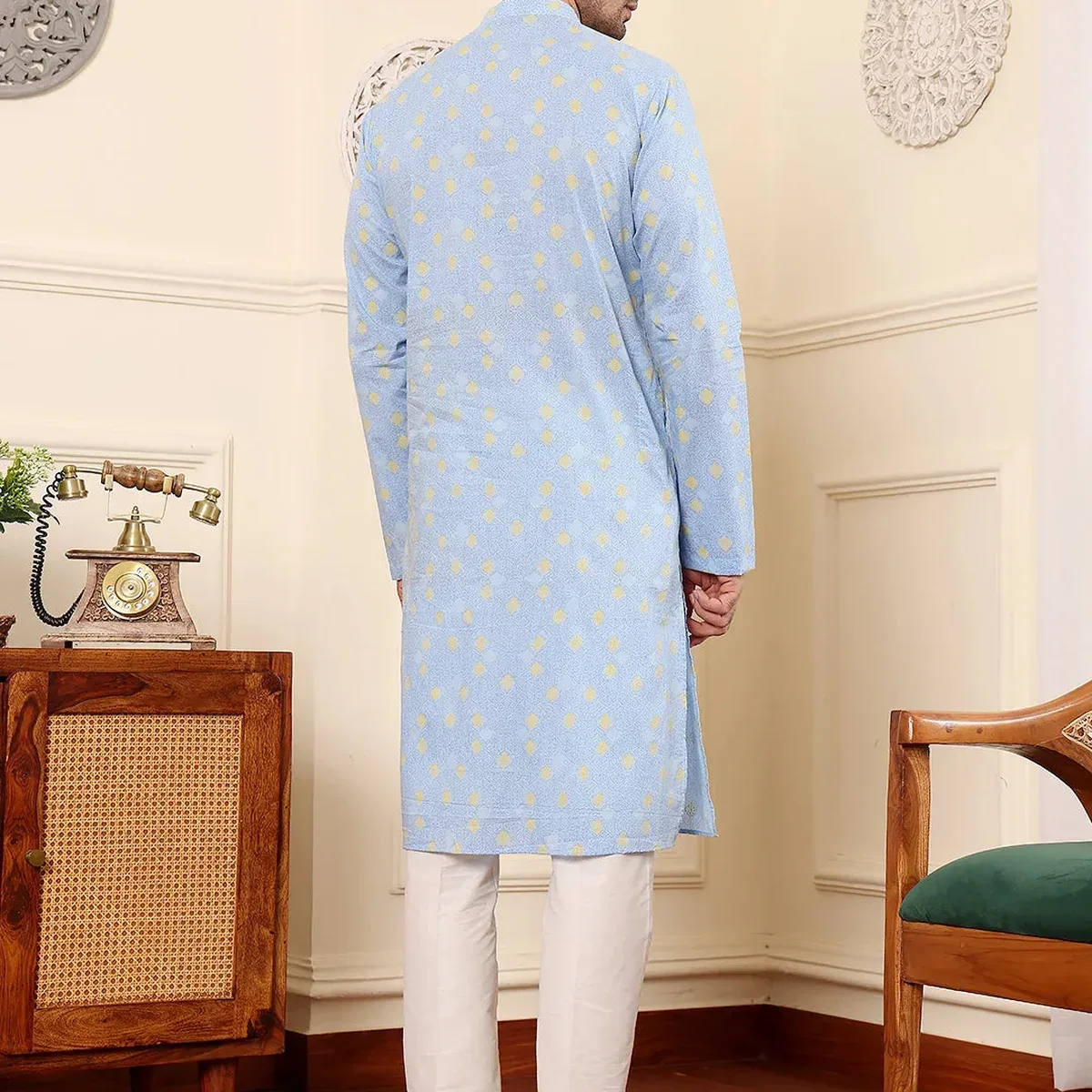 Men's Long Sleeve Mandarin Collar Elegant Blue Printed Straight Cotton Kurta, photo 2 of 4