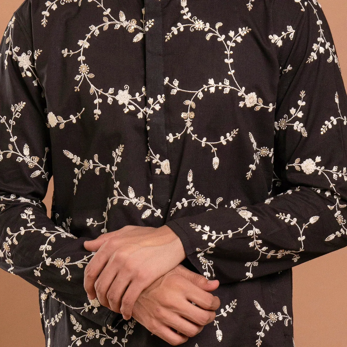 RIHAN BLACK EMBROIDERED KURTA-PANT SET, photo 3 of 4