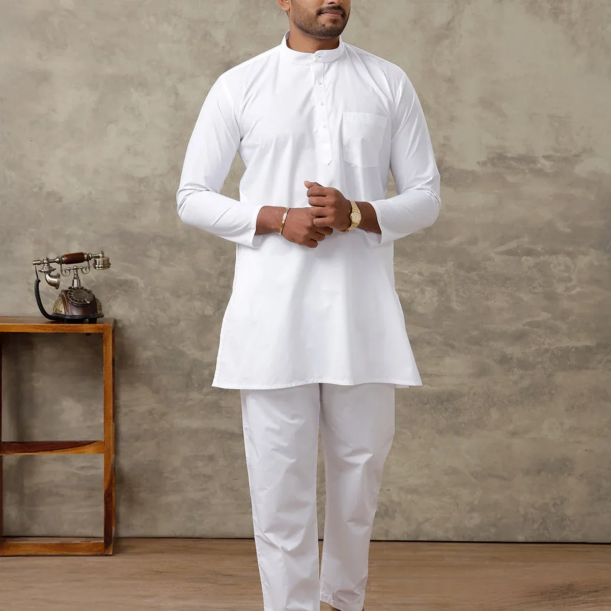 Cotton Medium Length White Kurta Pyjama Set, photo 1 of 4
