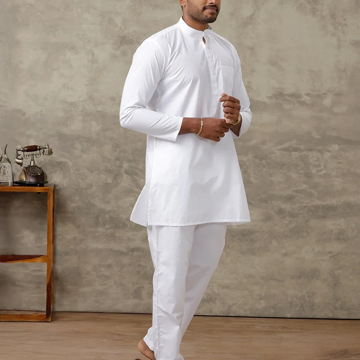 Cotton Medium Length White Kurta Pyjama Set, photo 3 of 4