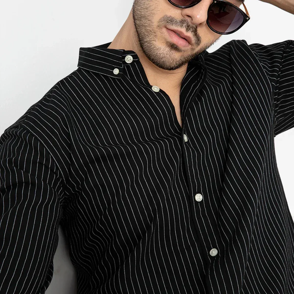 Lining Black Shirt, photo 1 of 4
