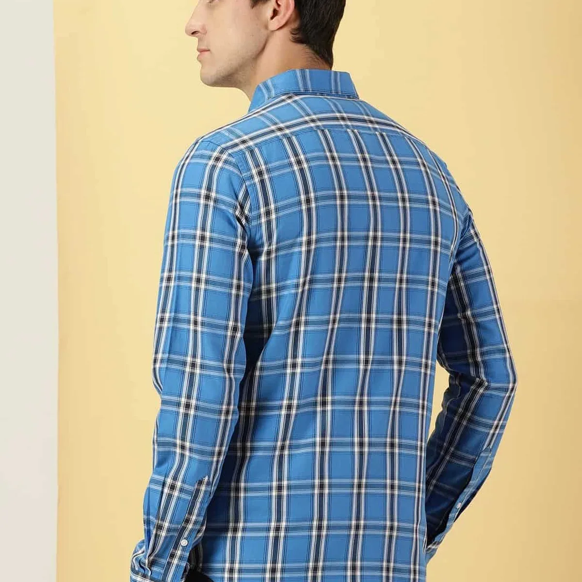 Men Tartan Checks Classic Slim Fit Cotton Casual Shirt, photo 3 of 4