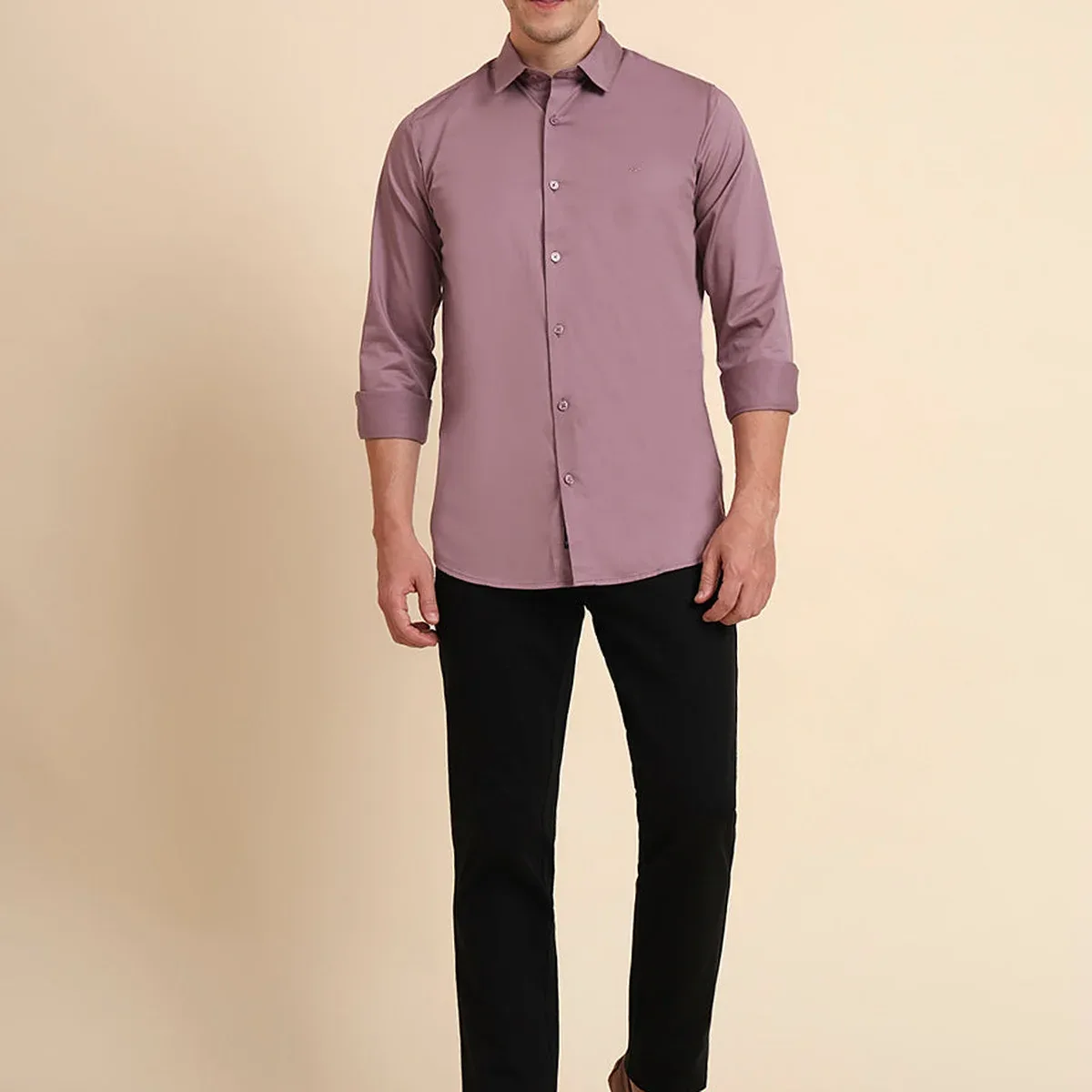Violet Solid Slim Fit Casual Shirt, photo 3 of 4