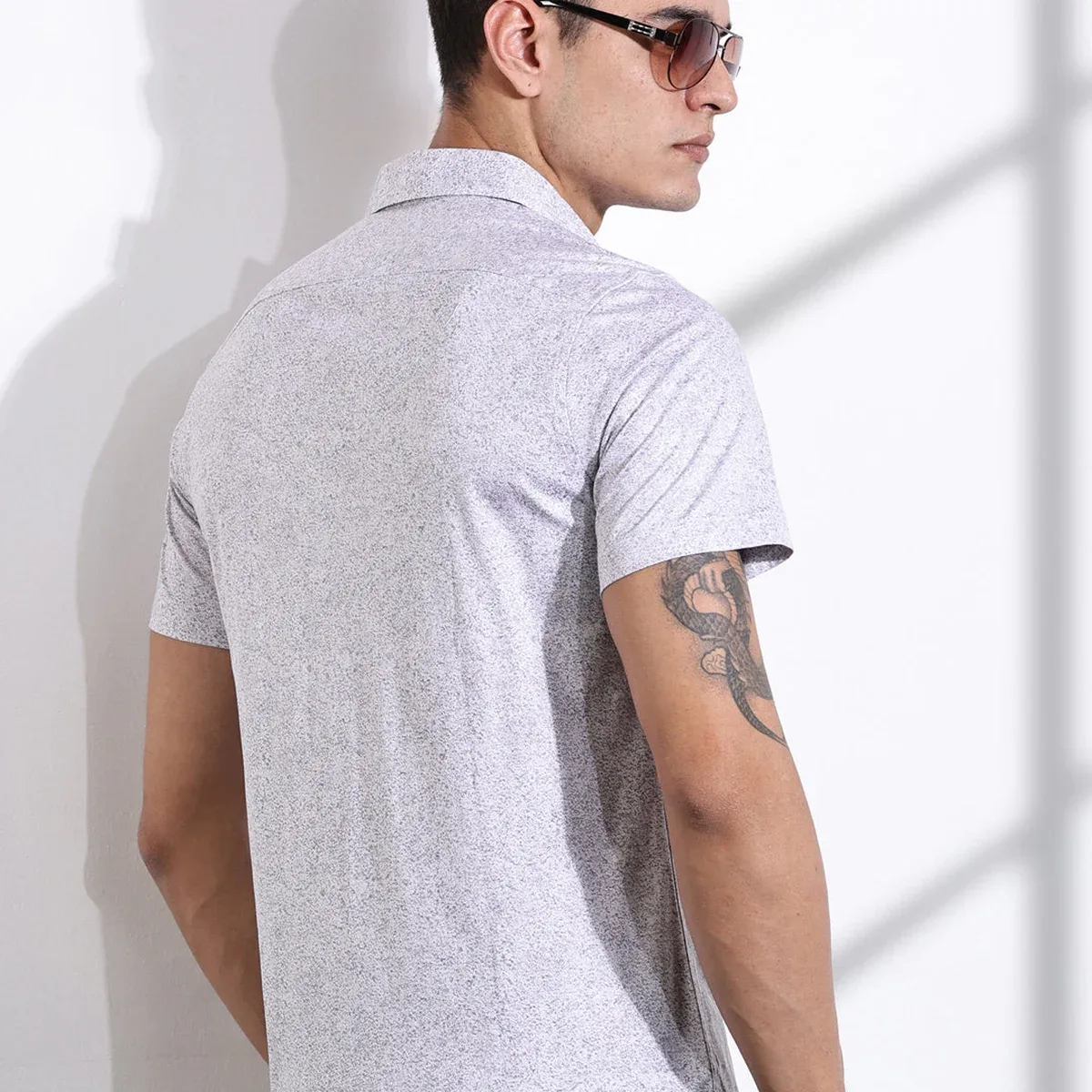 Men Grey Slim Fit Abstract Printed Casual Shirt, photo 2 of 4