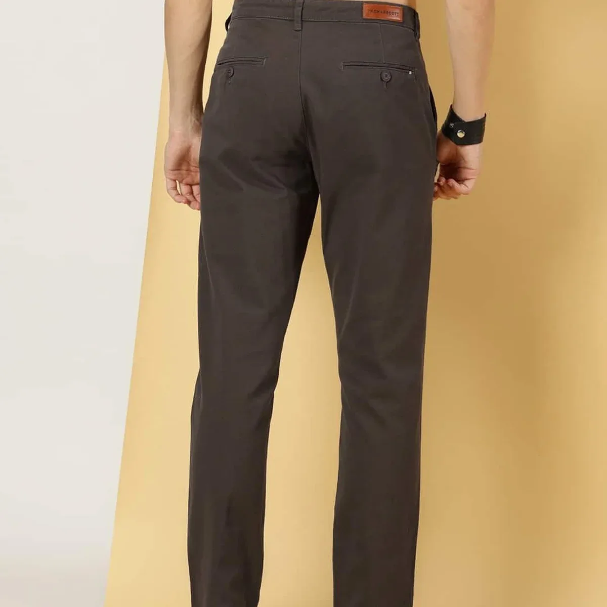 Grey Smart Slim Fit Pure Cotton Mid-Rise Chinos Trouser For Men, photo 3 of 4