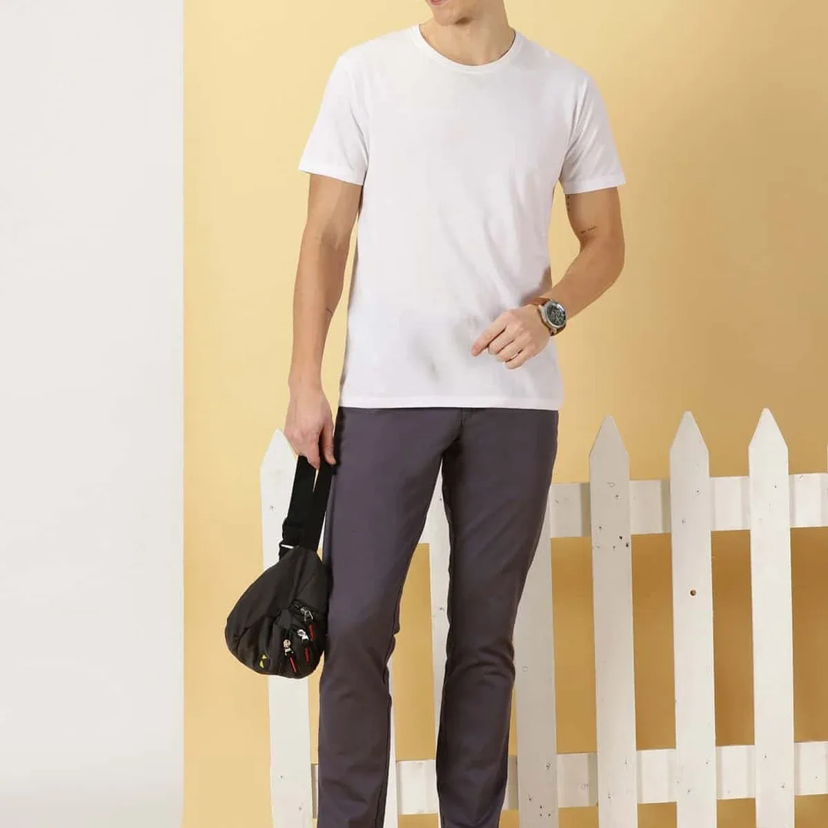Men Mid-Rise Smart Fit Easy Wash Chinos Trousers, photo 4 of 4