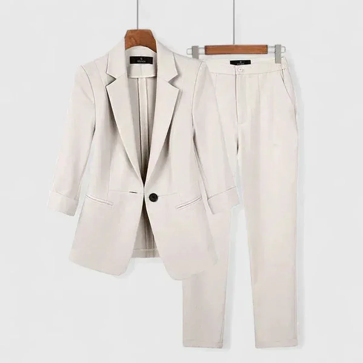Clara | Sophisticated Blazer Set, photo 2 of 4