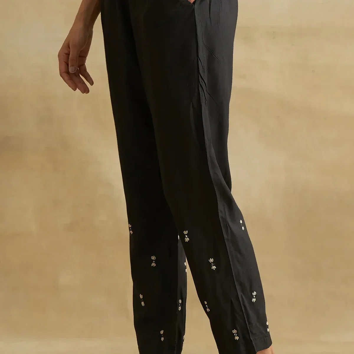 Black Thread Embroidered Silk Tussar Straight Pants, photo 3 of 4