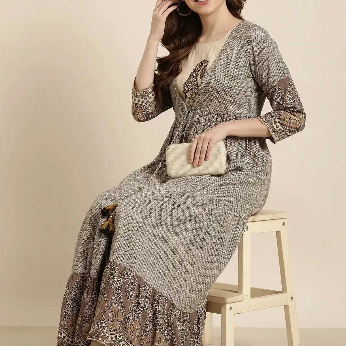 Women's Anarkali Beige Ethnic Motifs Kurta Comes With Overcoat, photo 1 of 4