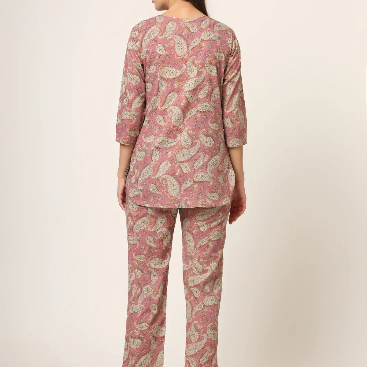 Pink Floral Print Cotton Regular Fit Night Suit, photo 2 of 4