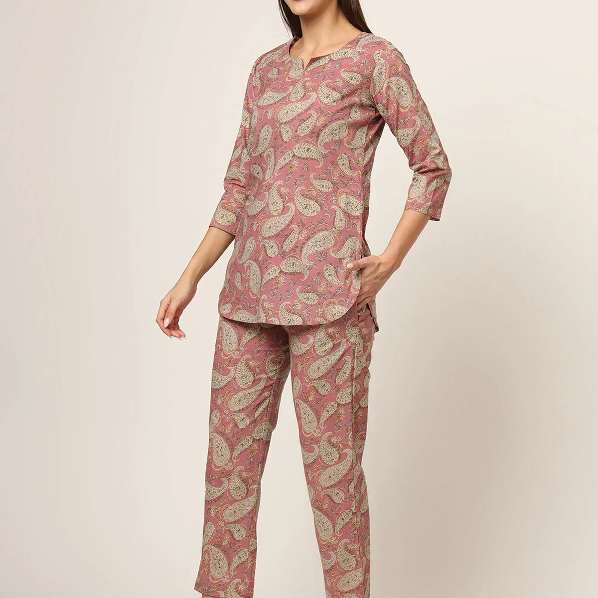 Pink Floral Print Cotton Regular Fit Night Suit, photo 4 of 4