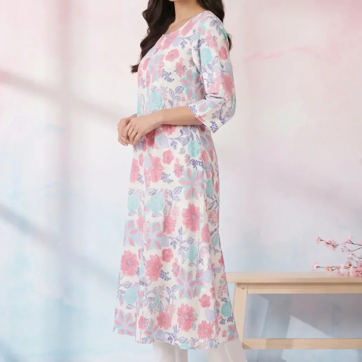 White Floral Printed Pure Cotton Flared Kurta with Trousers Set, photo 4 of 4
