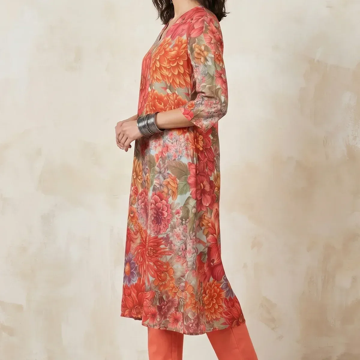 Multi-colour Floral Printed Rayon A-line Kurta with A-line Pants Set, photo 4 of 4