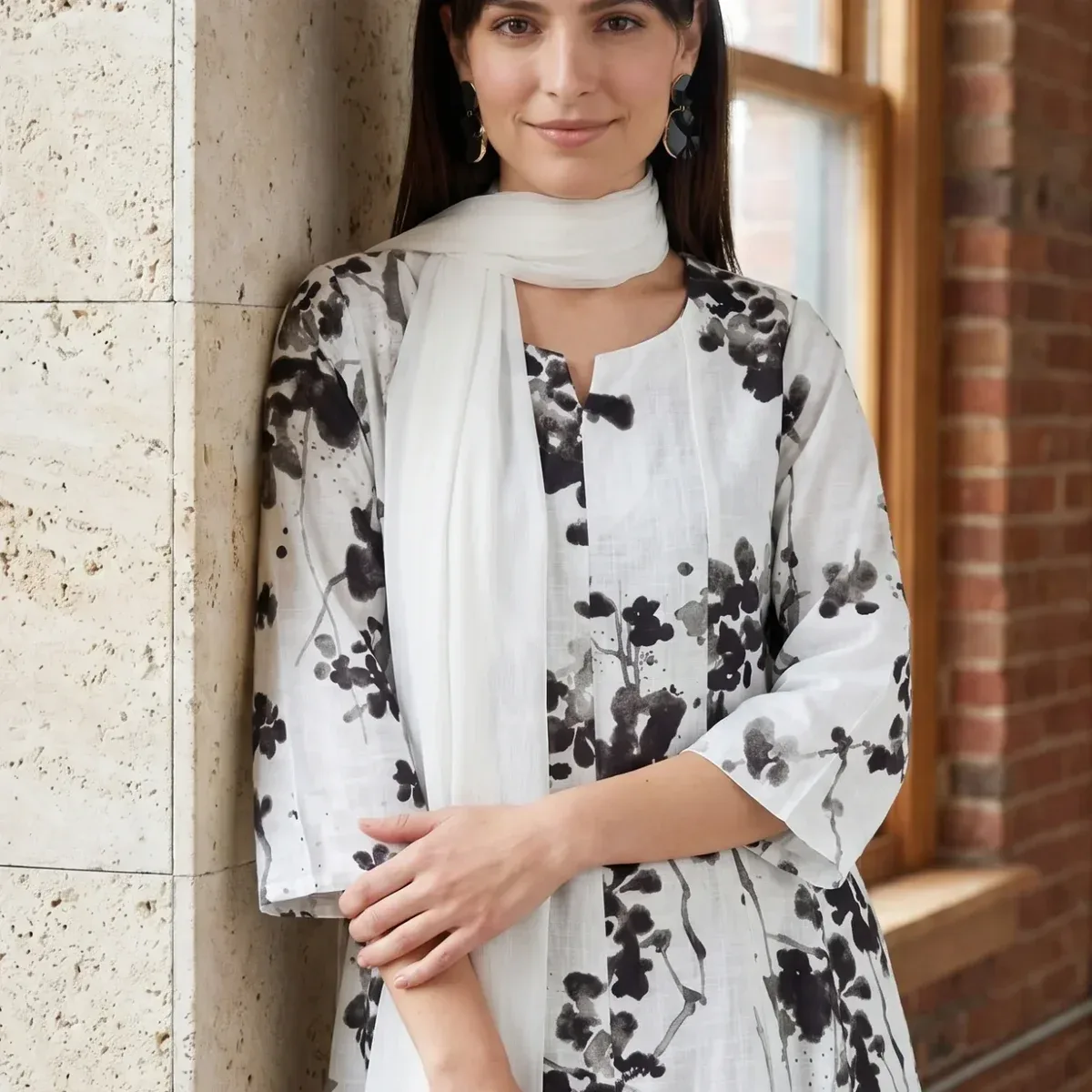 White Floral Printed Pure Cotton Straight Kurta With Pants and Dupatta Set, photo 2 of 4