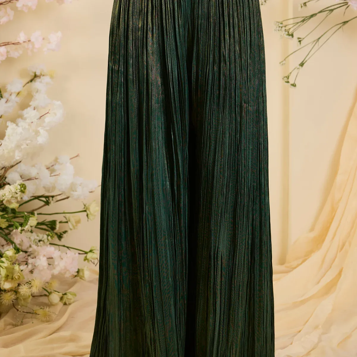 Emerald Heirloom: Regal Silk Kurta Set with Ornate Embroidery & Flowing Palazzo, photo 3 of 4