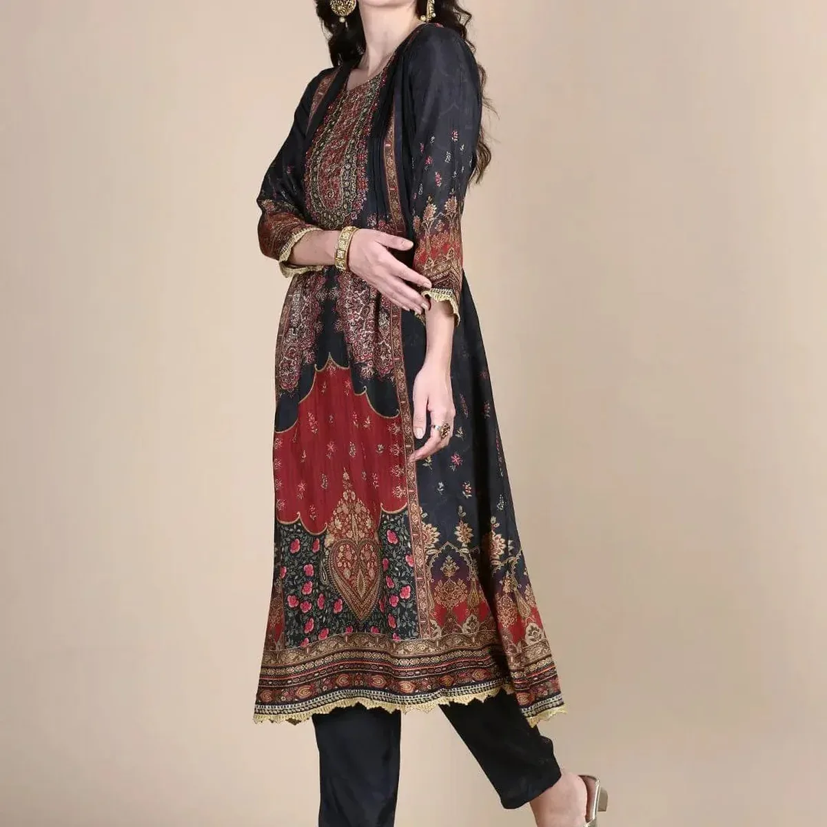 Women's Floral Charcoal A-Line Kurta Set with Dupatta, photo 3 of 4