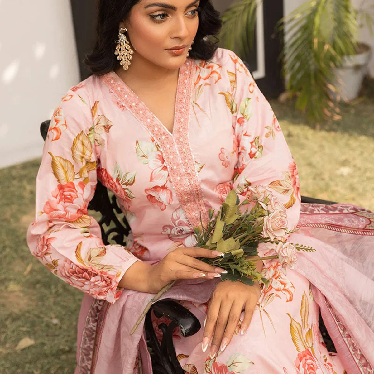Light Pink Printed Lawn Embroidered Suit Set, photo 3 of 4
