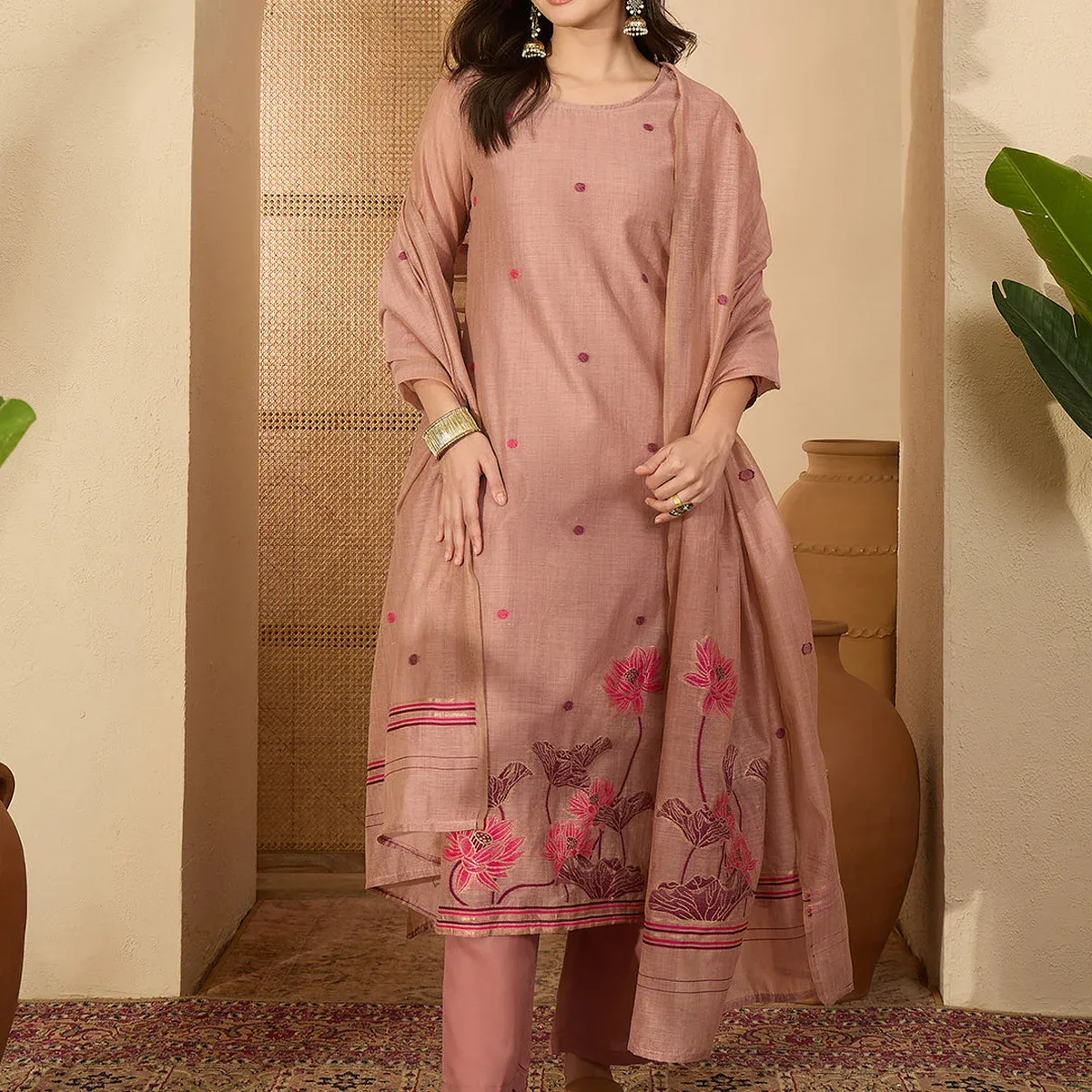 Women's Dusty Pink Chanderi Cotton Jacquard Floral Woven Straight Kurta Set, photo 2 of 4