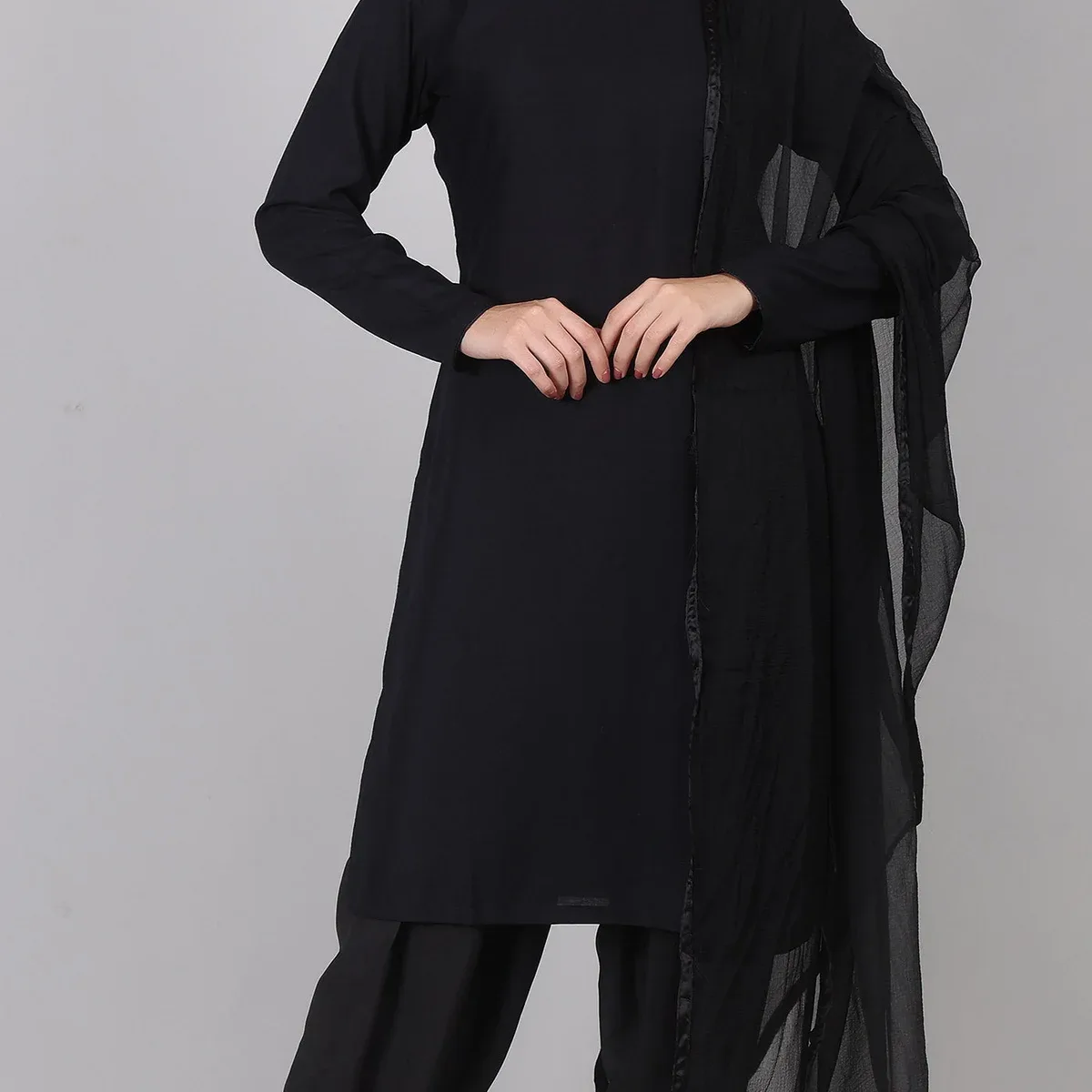 Plain Black Rayon Suit Set with Chiffon Dupatta, photo 3 of 4