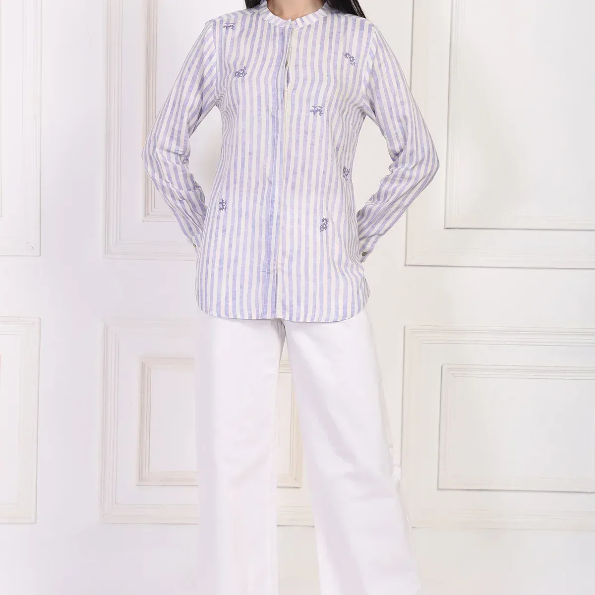 White Striped Printed Thread Embroidered Straight Top, photo 1 of 4